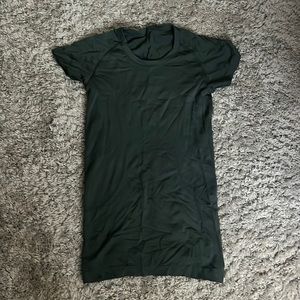 Army green lululemon shirt size 4
